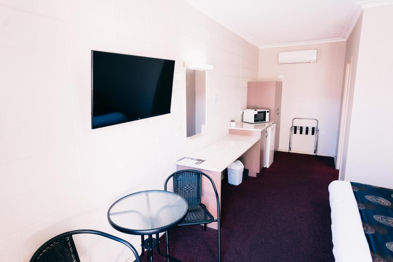 Motel Poinsettia Port Augusta Esterno foto