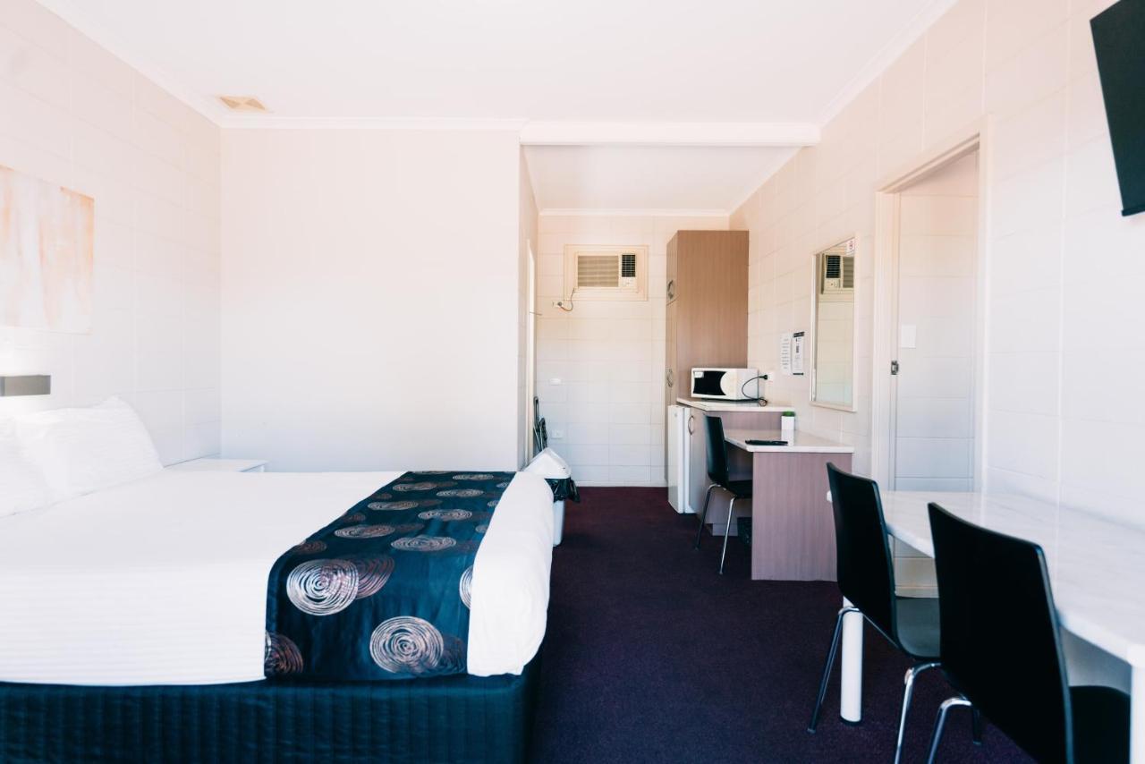Motel Poinsettia Port Augusta Esterno foto