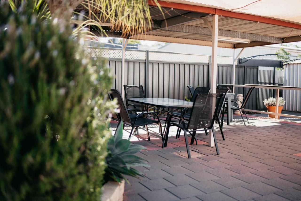 Motel Poinsettia Port Augusta Esterno foto