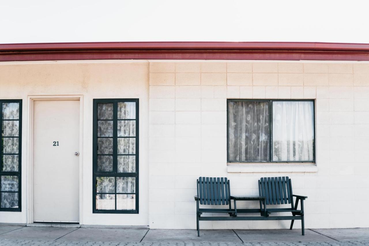 Motel Poinsettia Port Augusta Esterno foto